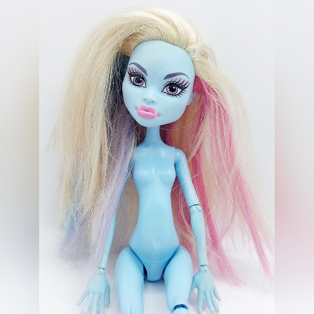 Monster High Abbey Bominable Skull Shores No outfit Doll‎ All Limbs